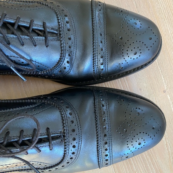 Allen Edmonds Strand Cap-Toe Oxford Dress Shoes - Picture 10 of 15